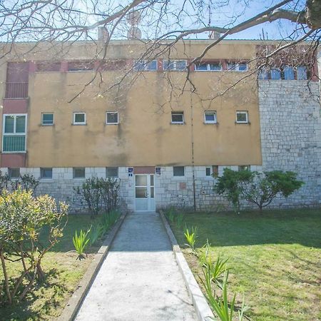 דירות Modern Living In The Heart Of טרוגיר מראה חיצוני תמונה